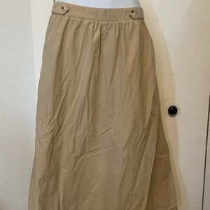 Elegant Tan Women's Skirt